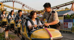 Riders rescued from roller coaster